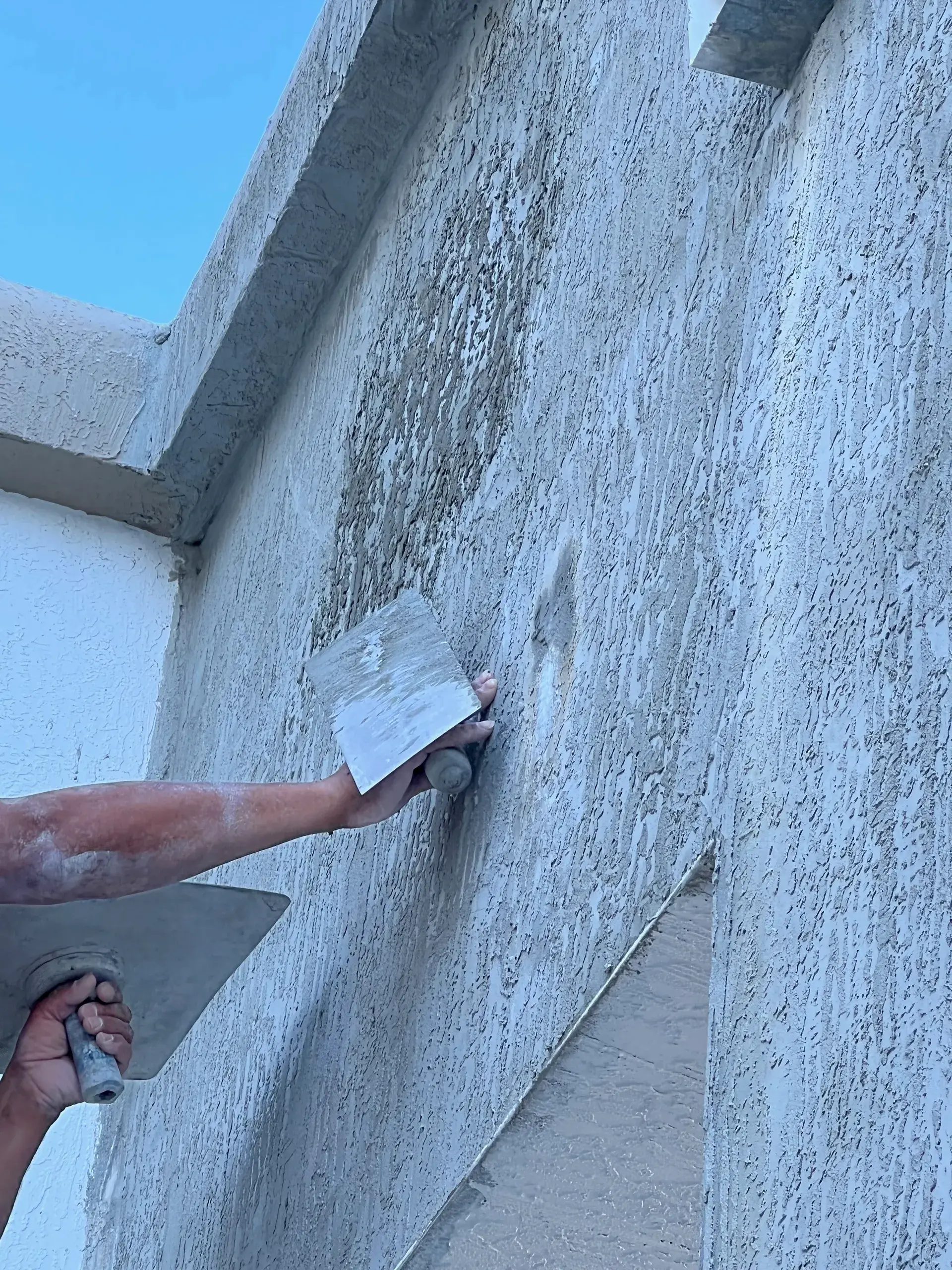Textured stucco coating with a modern, unique design